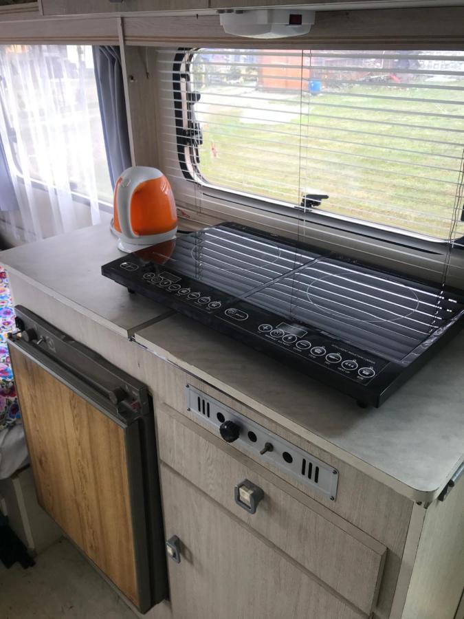 Campsite Przyczepa Campingowa Ogrzewana !!temperatura 17lub 18stopni *
